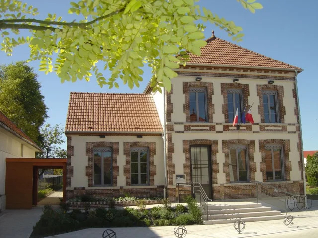 Mairie Haussimont Ville Jardin Champagne